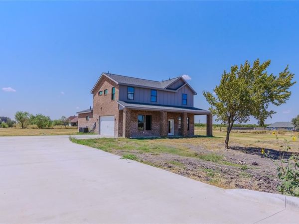 2908 Bliss Meadows Drive, Kaufman, TX 75142
