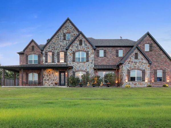 204 Tate Circle , Sherman, TX 75090