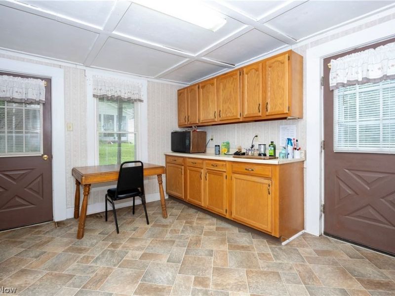 365 E Adams Street, Millersburg, OH 44654 Photo 10