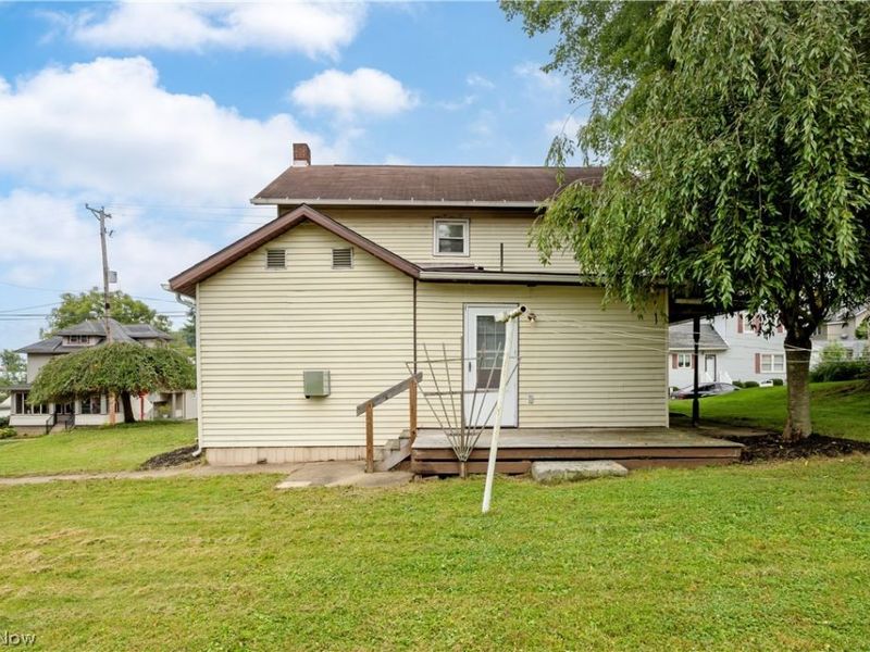 365 E Adams Street, Millersburg, OH 44654 Photo 4