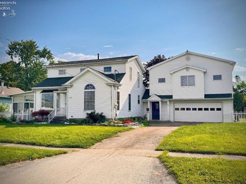 1428 Putnam Street, Sandusky, OH 44870 Photo 2