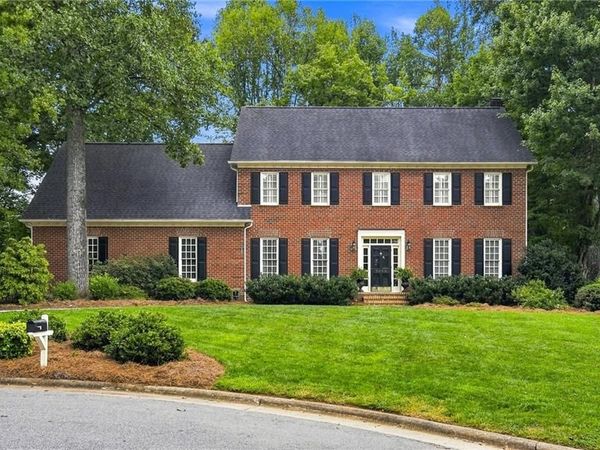 2803 Hackney Way, Jamestown, NC 27282