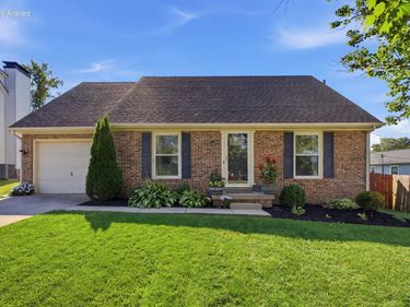 3977 Forest Green Drive, Lexington, KY 40517