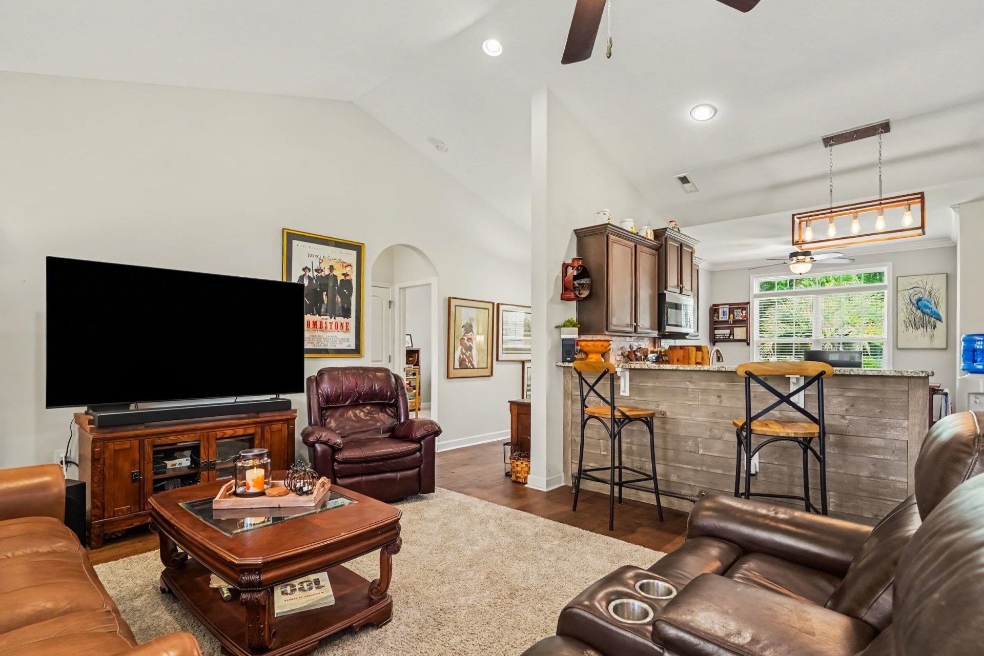 426 Carrick Loop  Photo 5