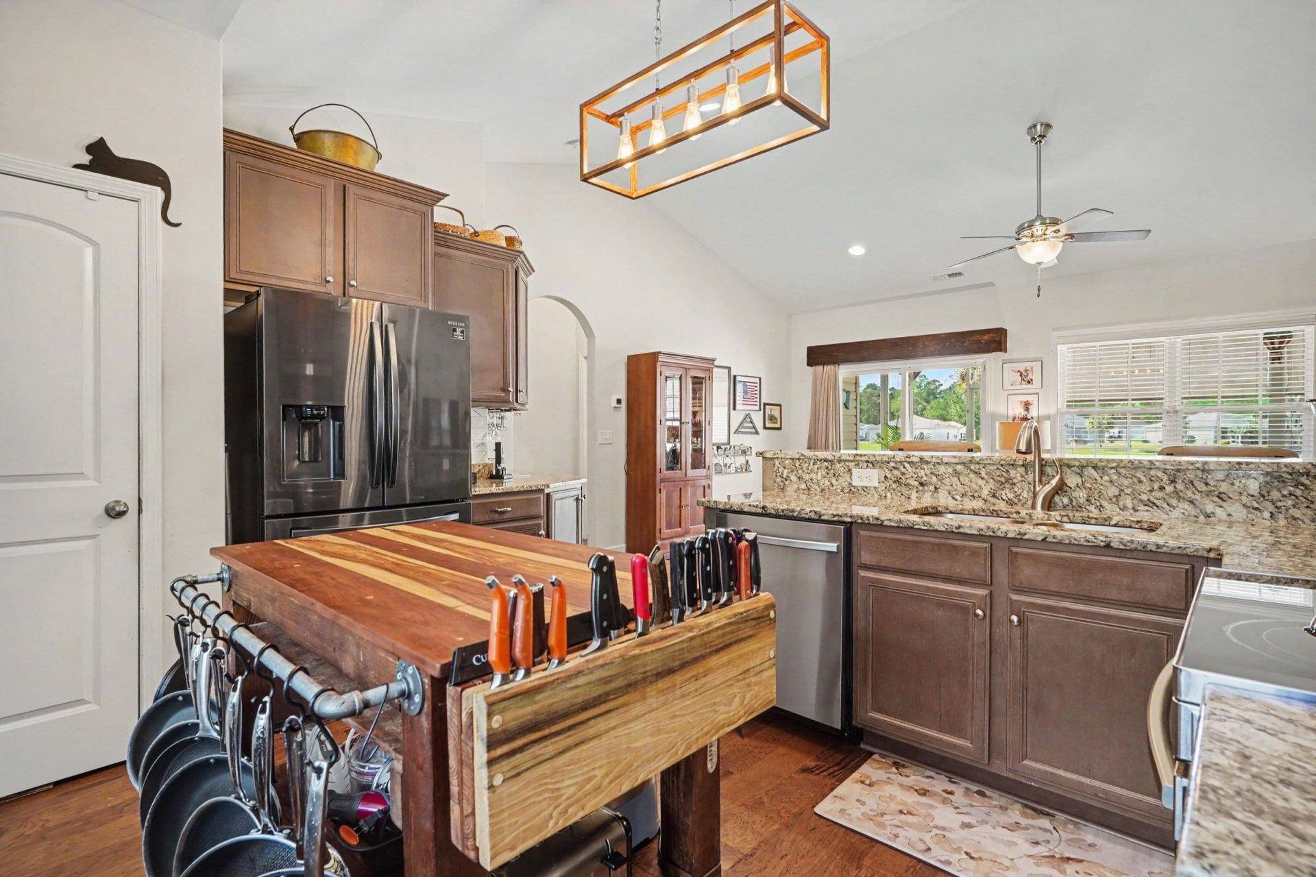 426 Carrick Loop  Photo 9