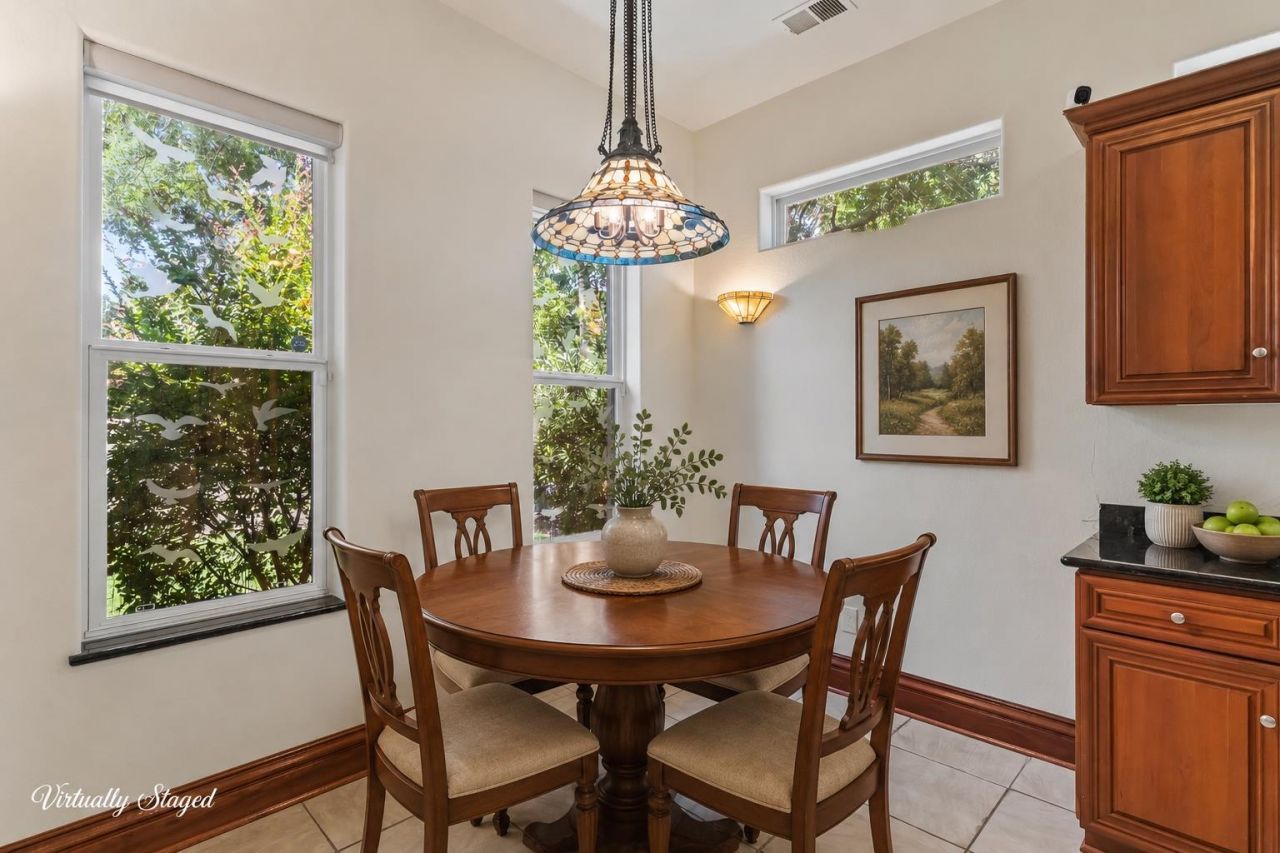 676 Esperia Ln. Photo 26