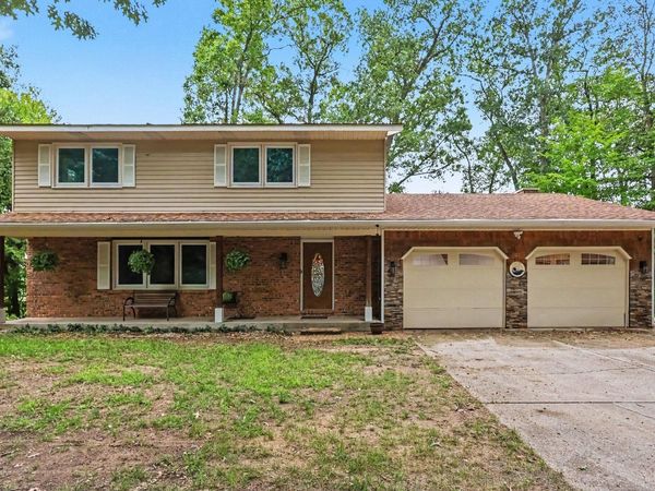 127 E Maple Street, Fruitport, MI 49415