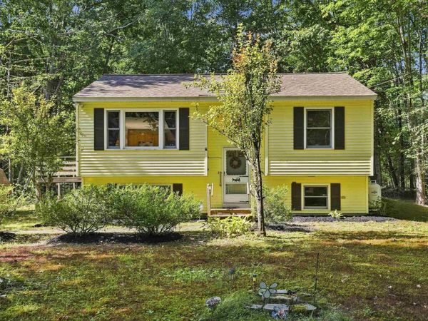 16 Newport Drive, Barnstead, NH 03225