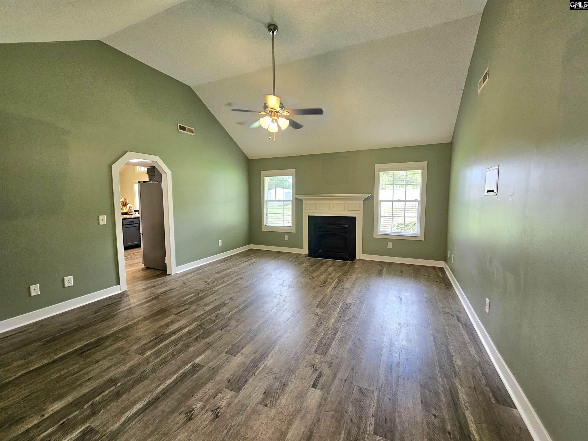 1035 Waterway Drive Photo 14