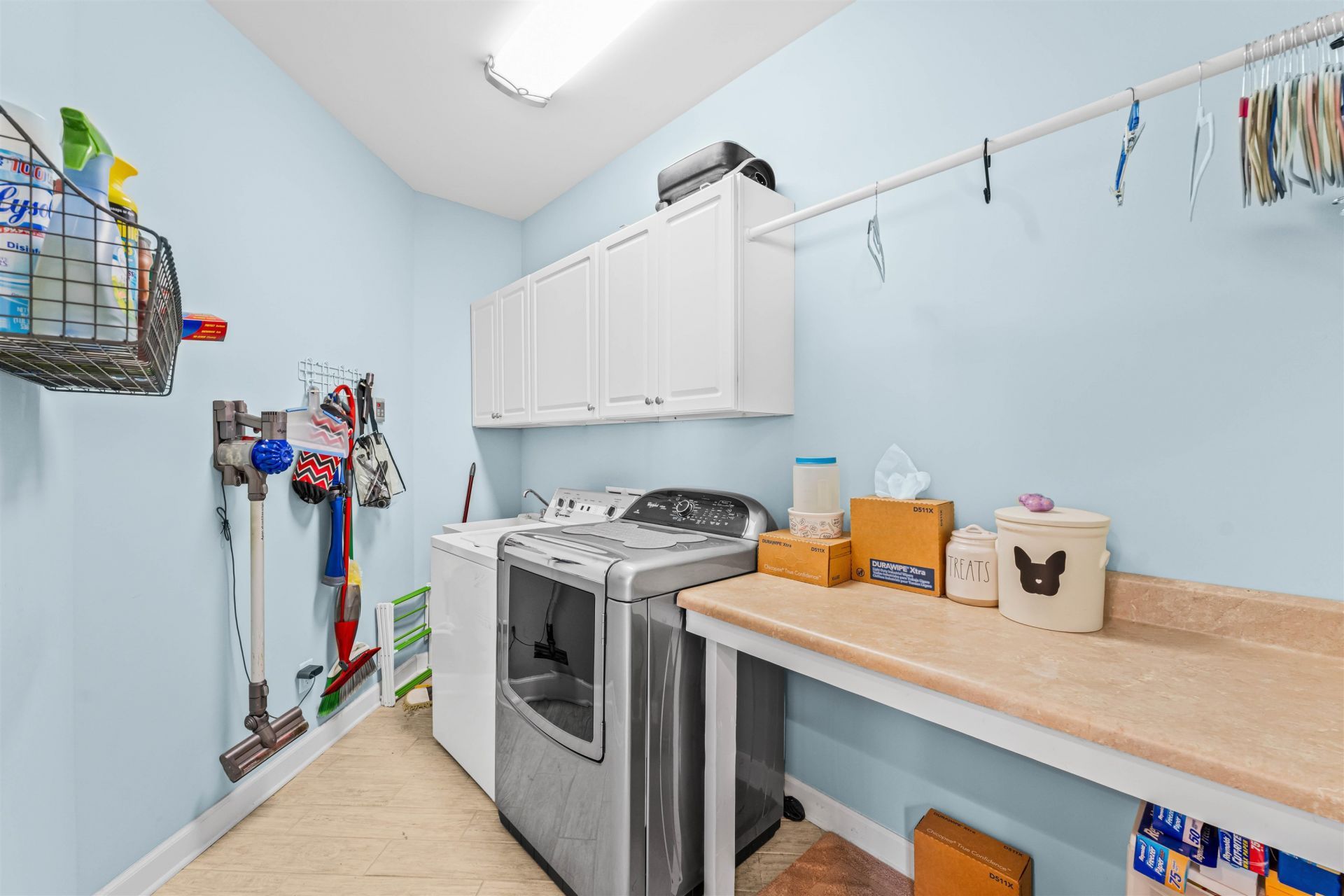 850 Cardinal Pl. Photo 17