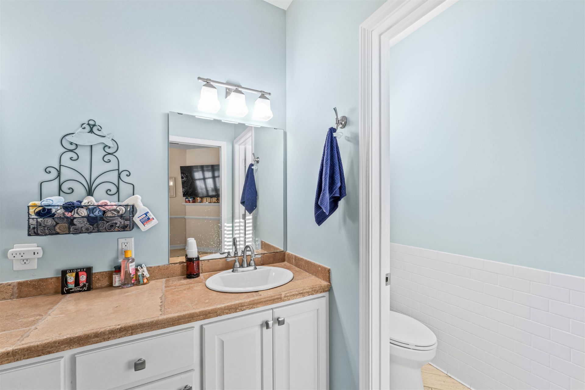 850 Cardinal Pl. Photo 27