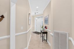 850 Cardinal Pl. photo 4