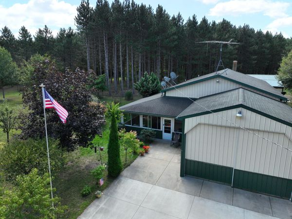 3685 Cypress Road, Blanchard, MI 49340