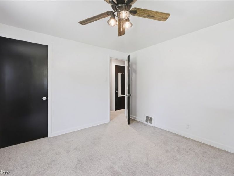 927 Warner Road SE, Brookfield, OH 44403 Photo 23