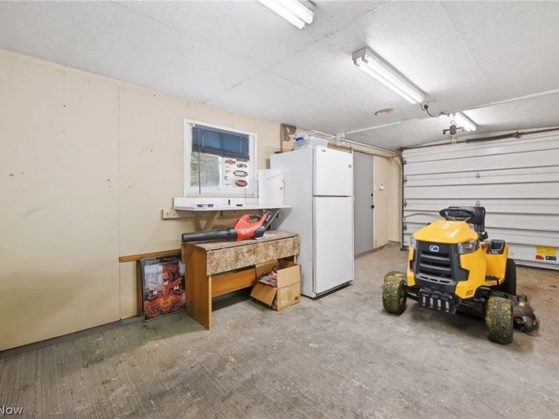 927 Warner Road SE, Brookfield, OH 44403 Photo 35