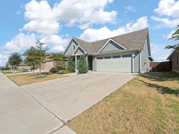616 Breckenridge Park Drive, Alvarado, TX 76009