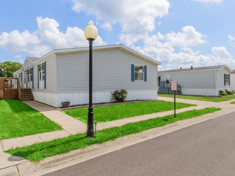 1102 Apple Blossom Lane, Sidney, OH 45365 Photo 2