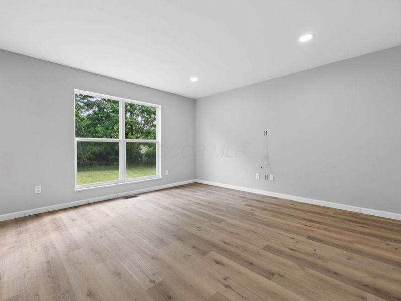 272 Isaac Tharp Street , Pataskala, OH 43062 Photo 7