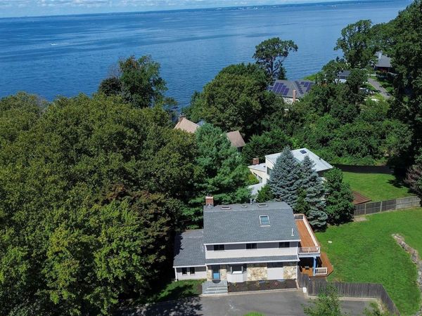 16 Westview Road, Northport, NY 11768