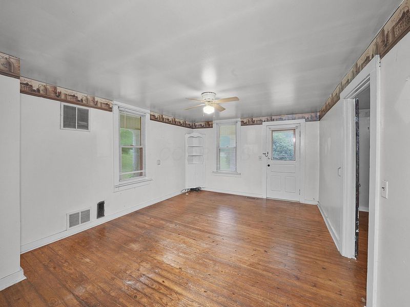 21606 E Sams Creek Road, Laurelville, OH 43135 Photo 10