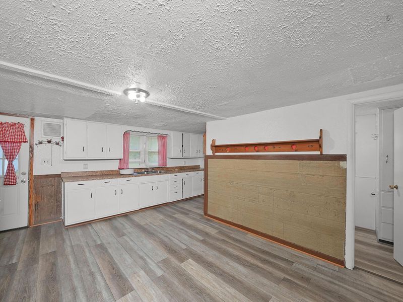 21606 E Sams Creek Road, Laurelville, OH 43135 Photo 6