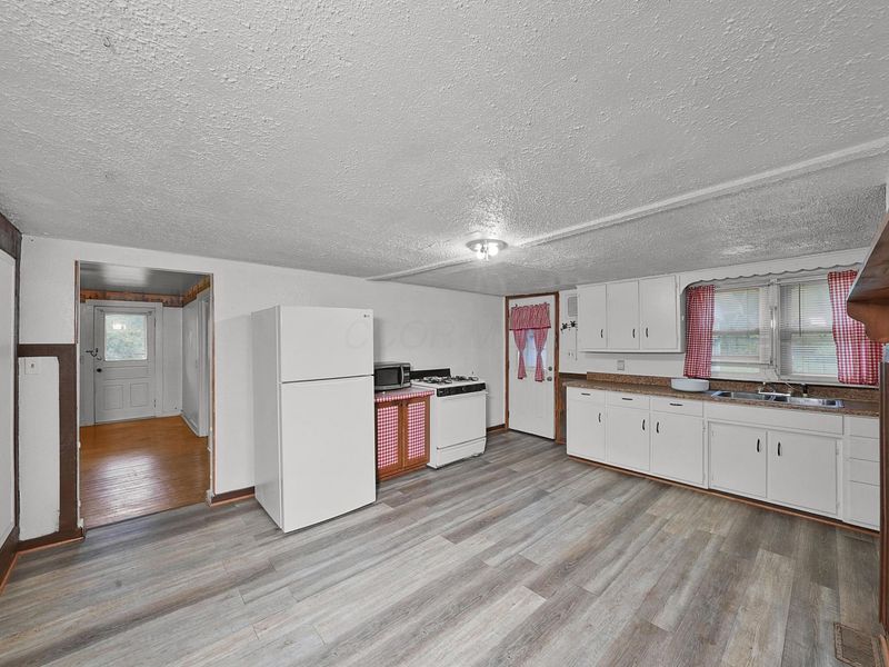 21606 E Sams Creek Road, Laurelville, OH 43135 Photo 7