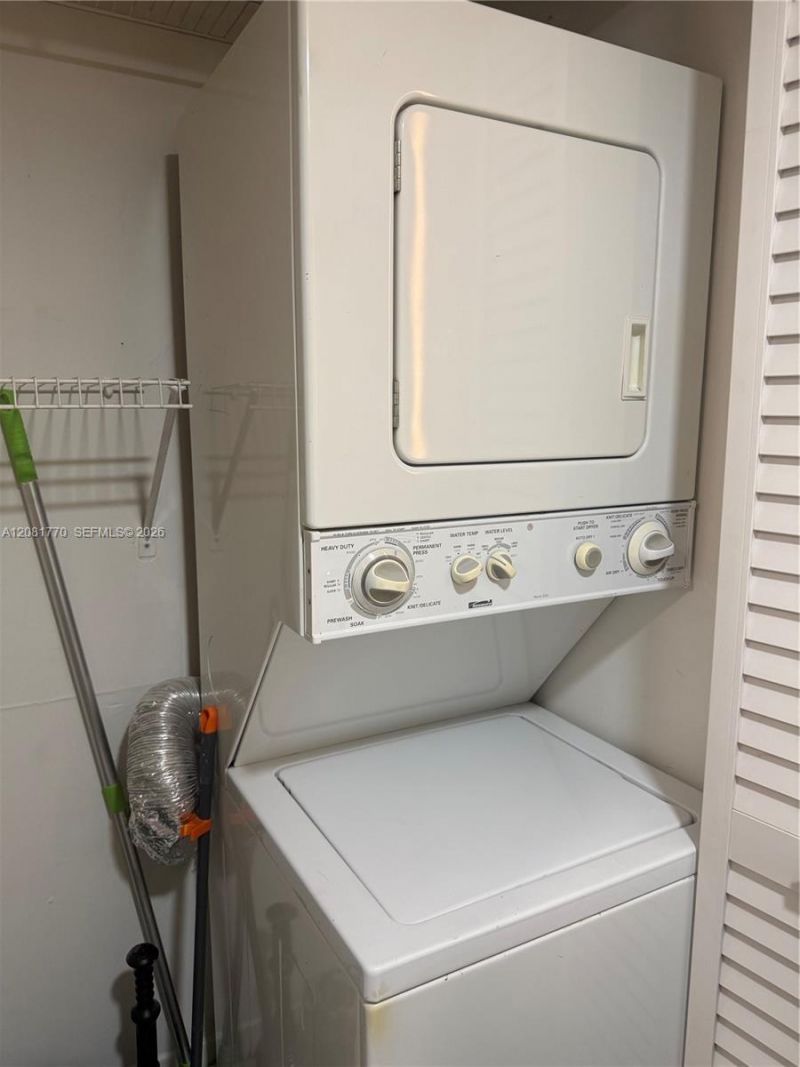 540 Brickell Key Dr, Unit 726, Miami, FL 33131 Photo