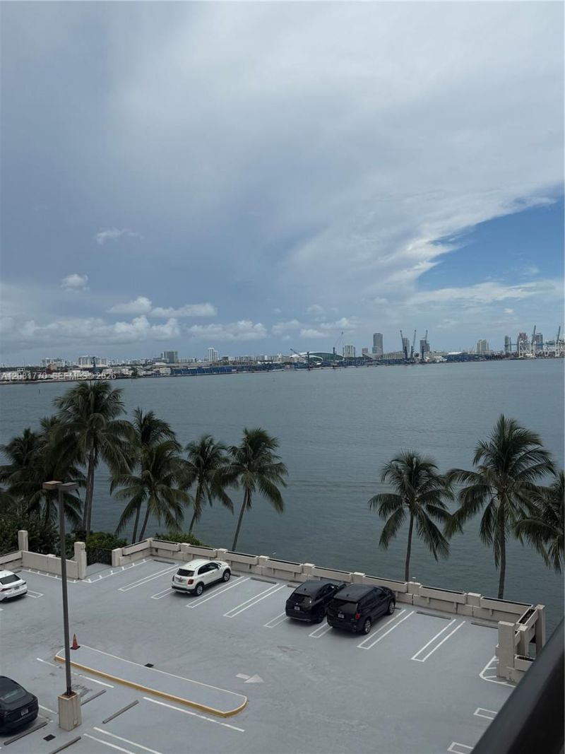 540 Brickell Key Dr, Unit 726, Miami, FL 33131 Photo