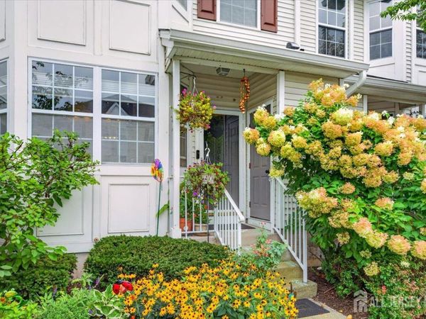 1008 Blossom Circle, Dayton, NJ 08810