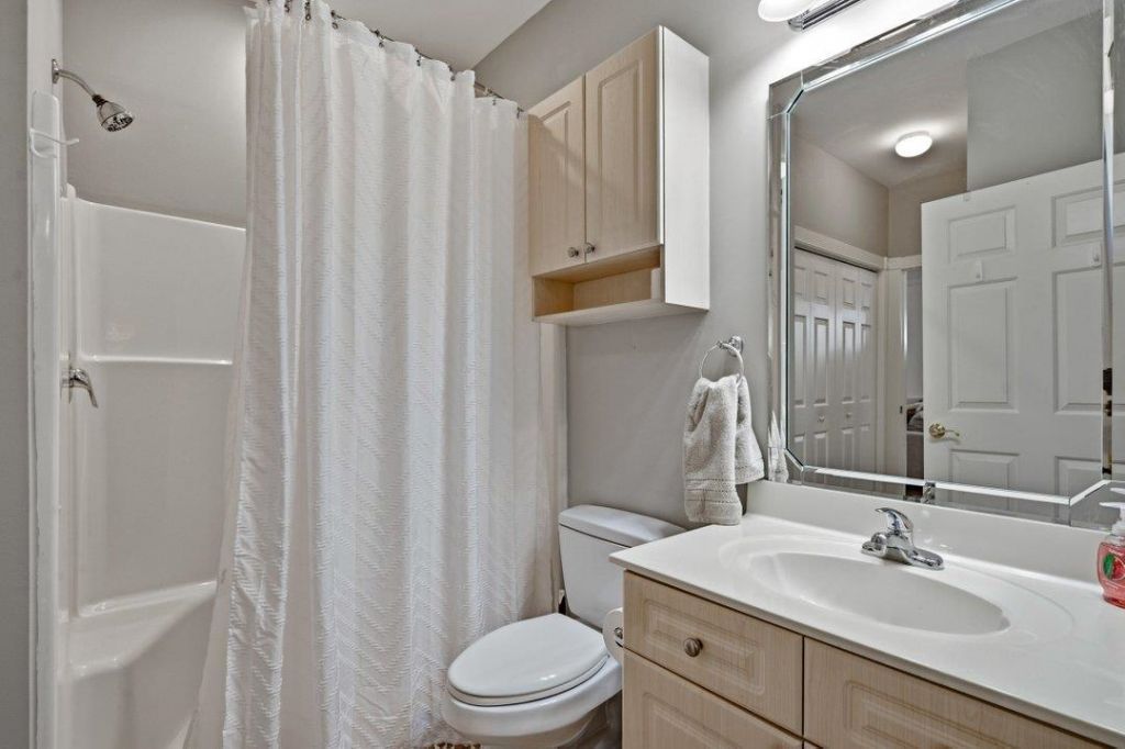 4875 Luster Leaf Circle Photo 18