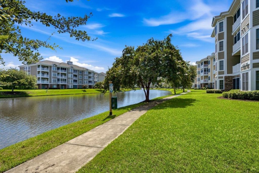 4875 Luster Leaf Circle Photo 26