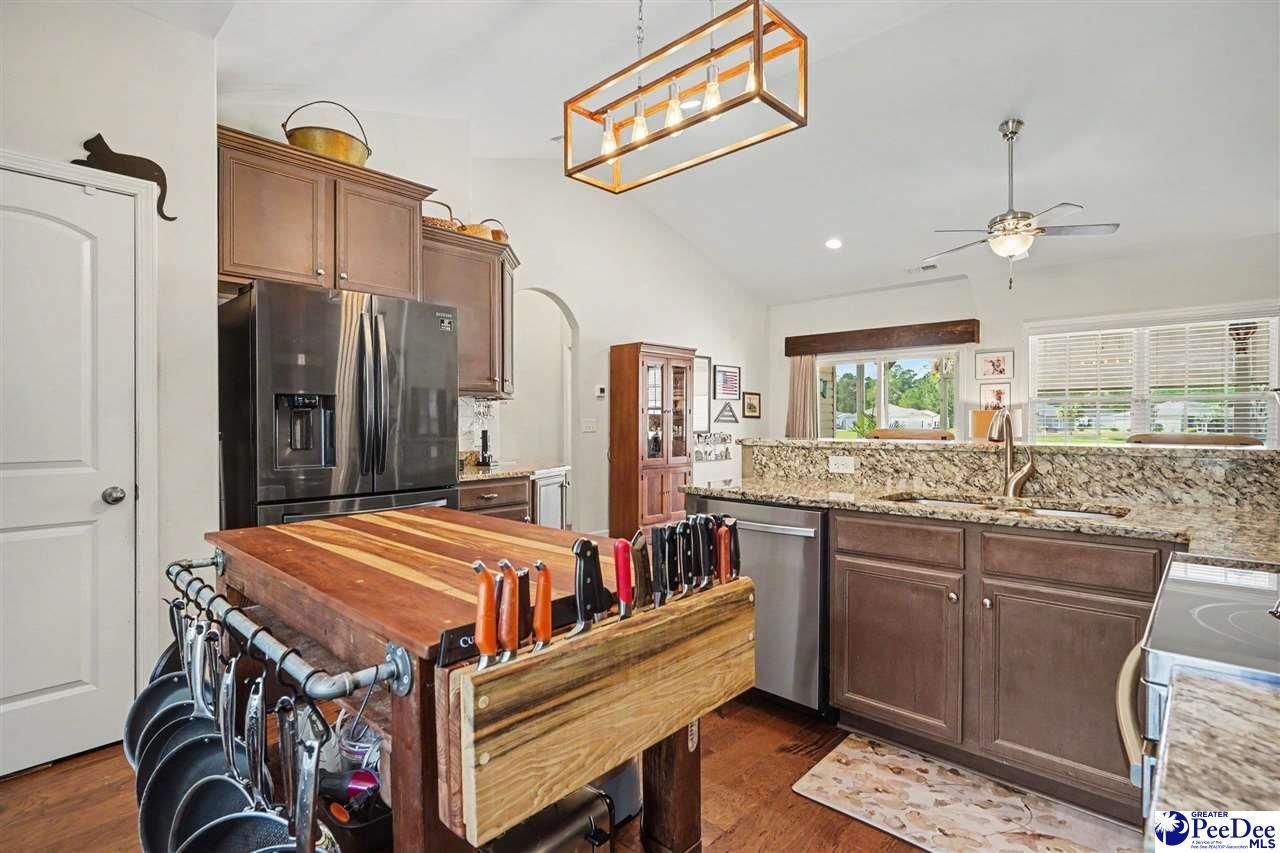 426 Carrick Loop Photo 9