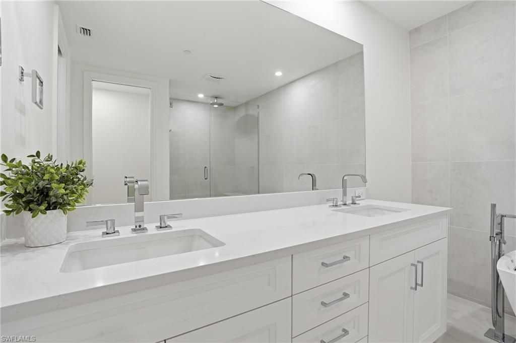 1130 3rd Ave S, Unit 109, Naples, FL 34102 Photo