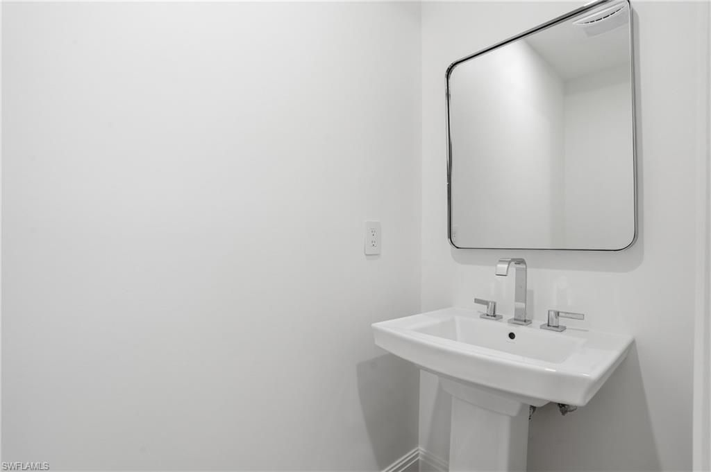 1130 3rd Ave S, Unit 109, Naples, FL 34102 Photo