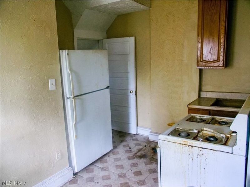 1364-1366 Marcy Street, Akron, OH 44301 Photo 4