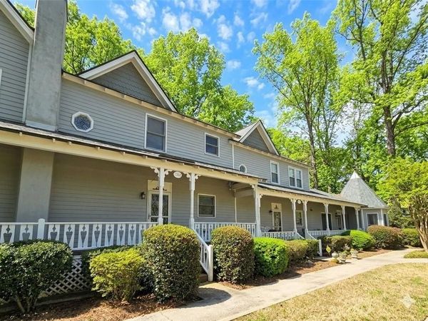1426 Cambridge Common, Decatur, GA 30033