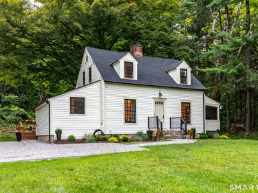 16 River, Sharon, CT 06069