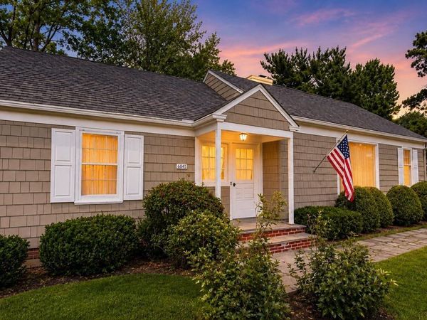 6045 N WICKWOOD Road, Peoria, IL 61614
