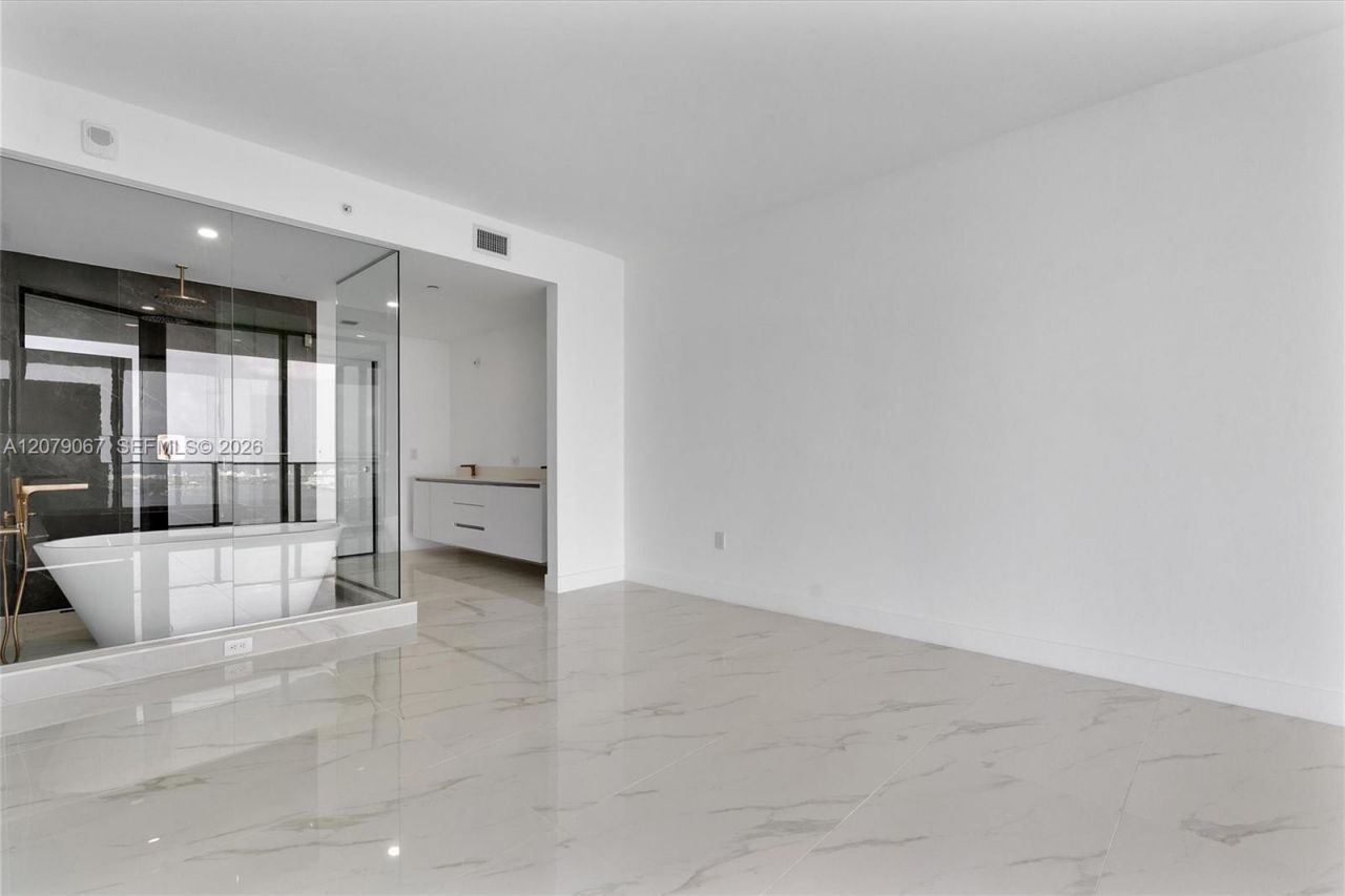 700 NE 24th St, Unit 5507, Miami, FL 33137 Photo