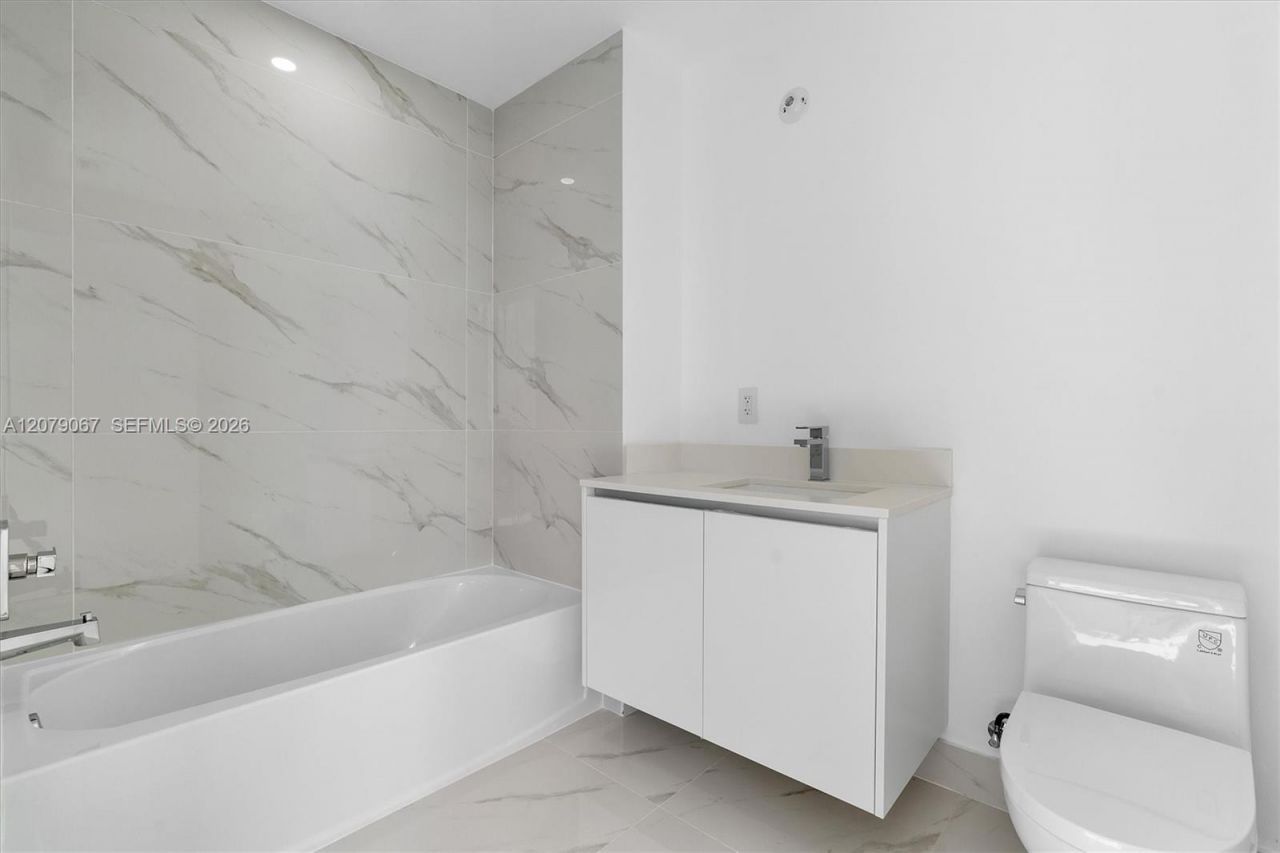 700 NE 24th St, Unit 5507, Miami, FL 33137 Photo