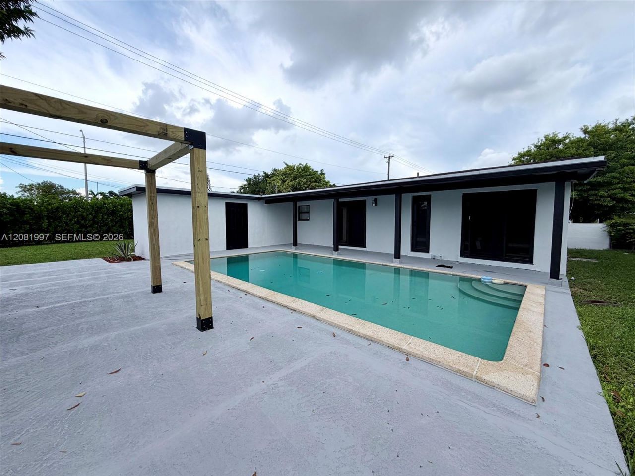 3210 SW 94th Ct, Miami, FL 33165 Photo