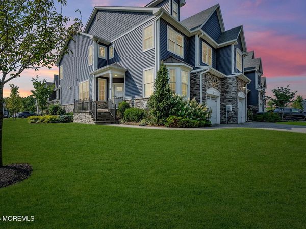 17 Kitchen Avenue, Old Bridge, NJ 08857