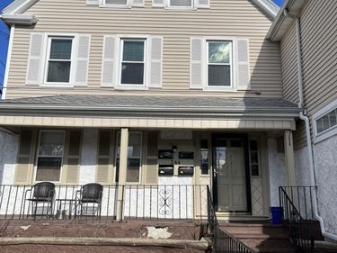 344 North Ave, Unit 2, Abington, MA 02351