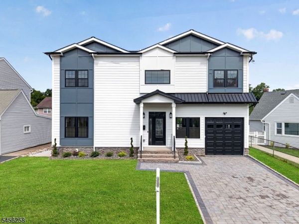 229 East Ln, Clark, NJ 07066