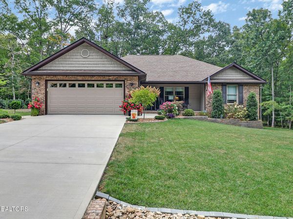 148 & 146 Beachwood Drive, Crossville, TN 38558