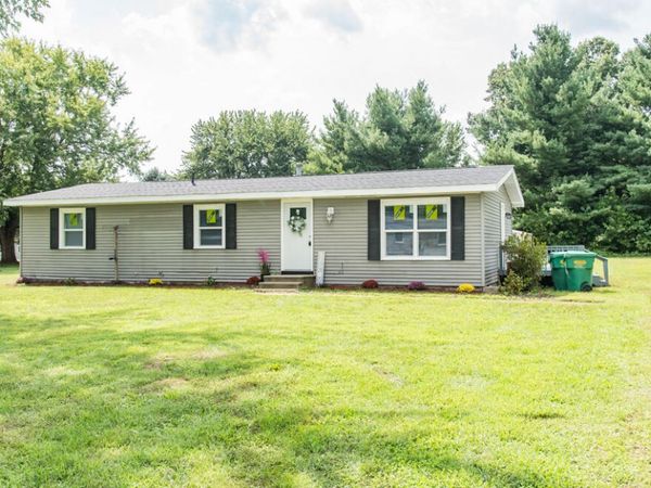 58048 Carman Drive, Three Rivers, MI 49093
