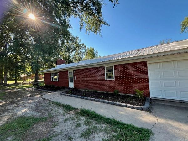 612 Tracy Road , White Hall, AR 71602