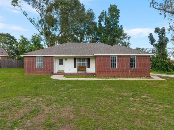 16 Heritage Dr., Purvis, MS 39475