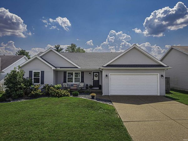 10529 Tecumseh Drive, Newburgh, IN 47630