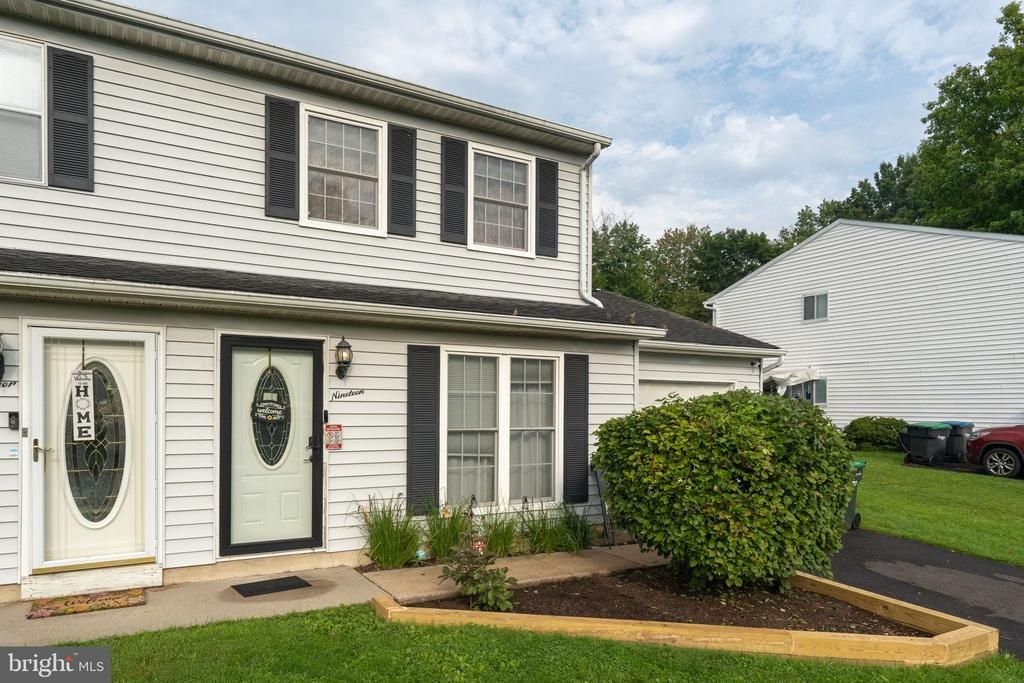 19 LUCKY, QUAKERTOWN, PA 18951
